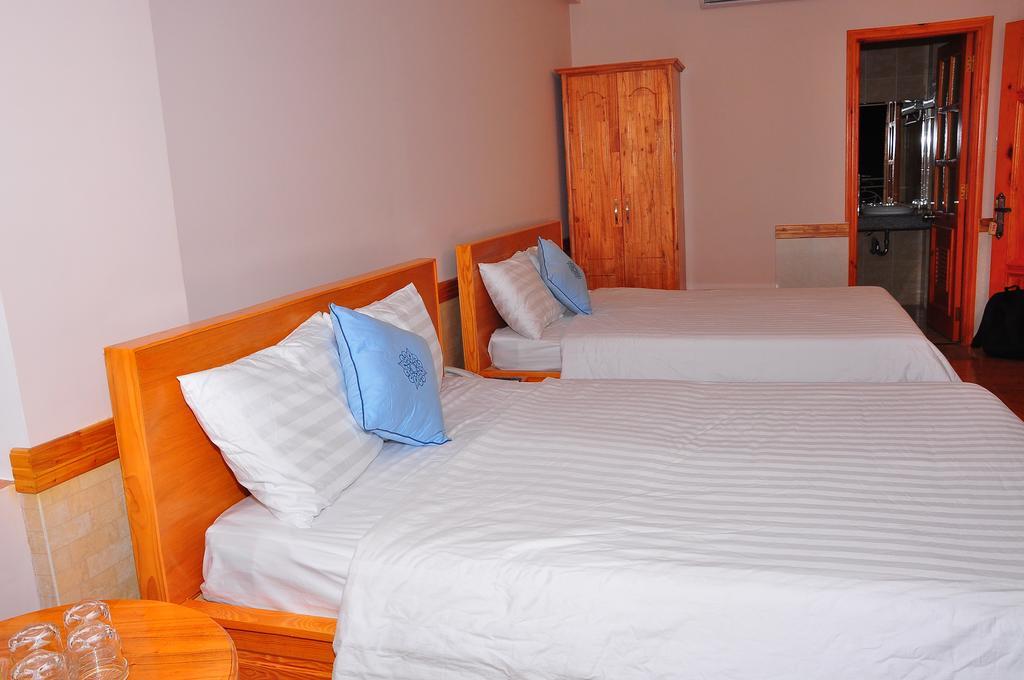 Anh Dao Hotel Duong Dong Quarto foto