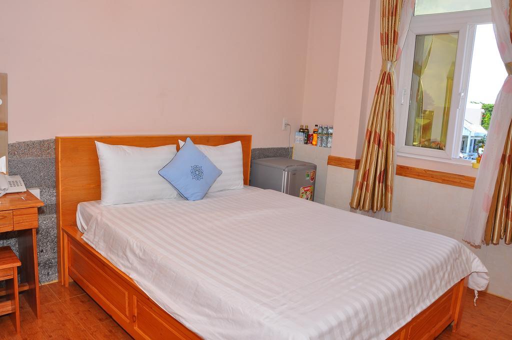 Anh Dao Hotel Duong Dong Quarto foto