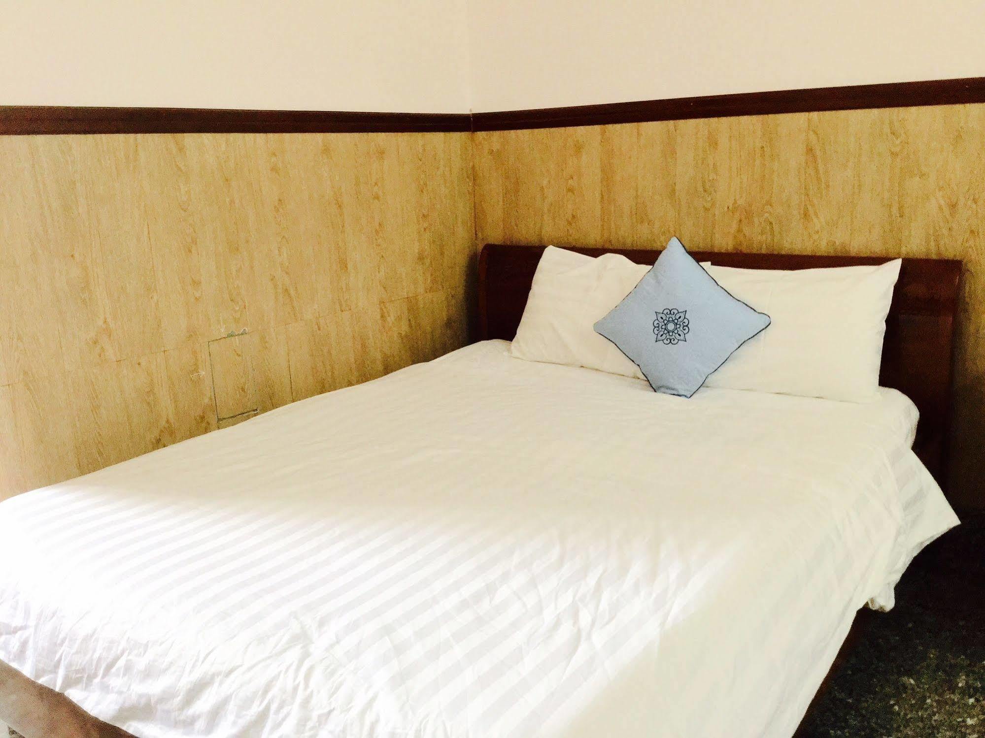 Anh Dao Hotel Duong Dong Exterior foto
