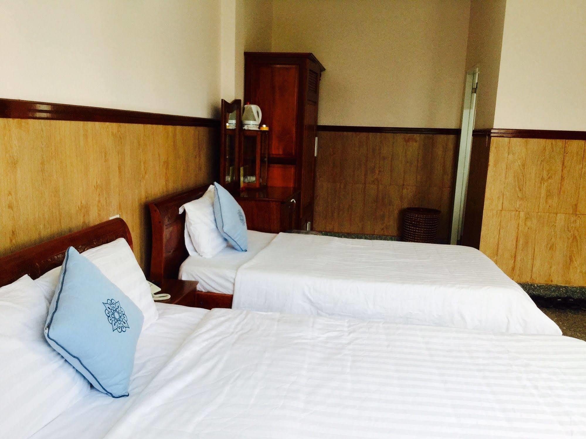 Anh Dao Hotel Duong Dong Exterior foto